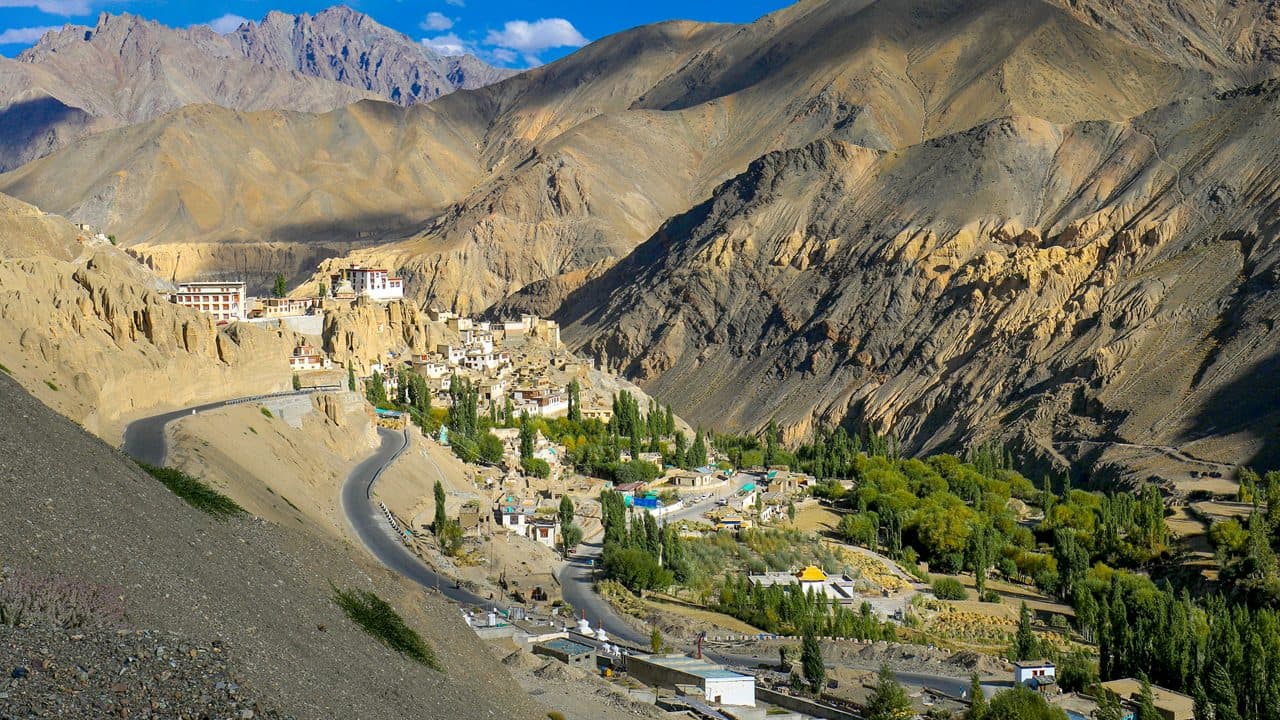 4 Nights 5 Days Ladakh Tour Package