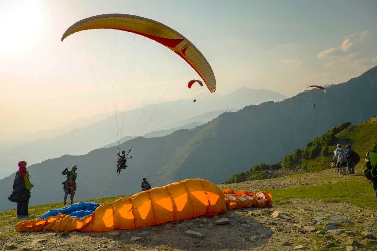 Paragliding in Bir Billing with Camping