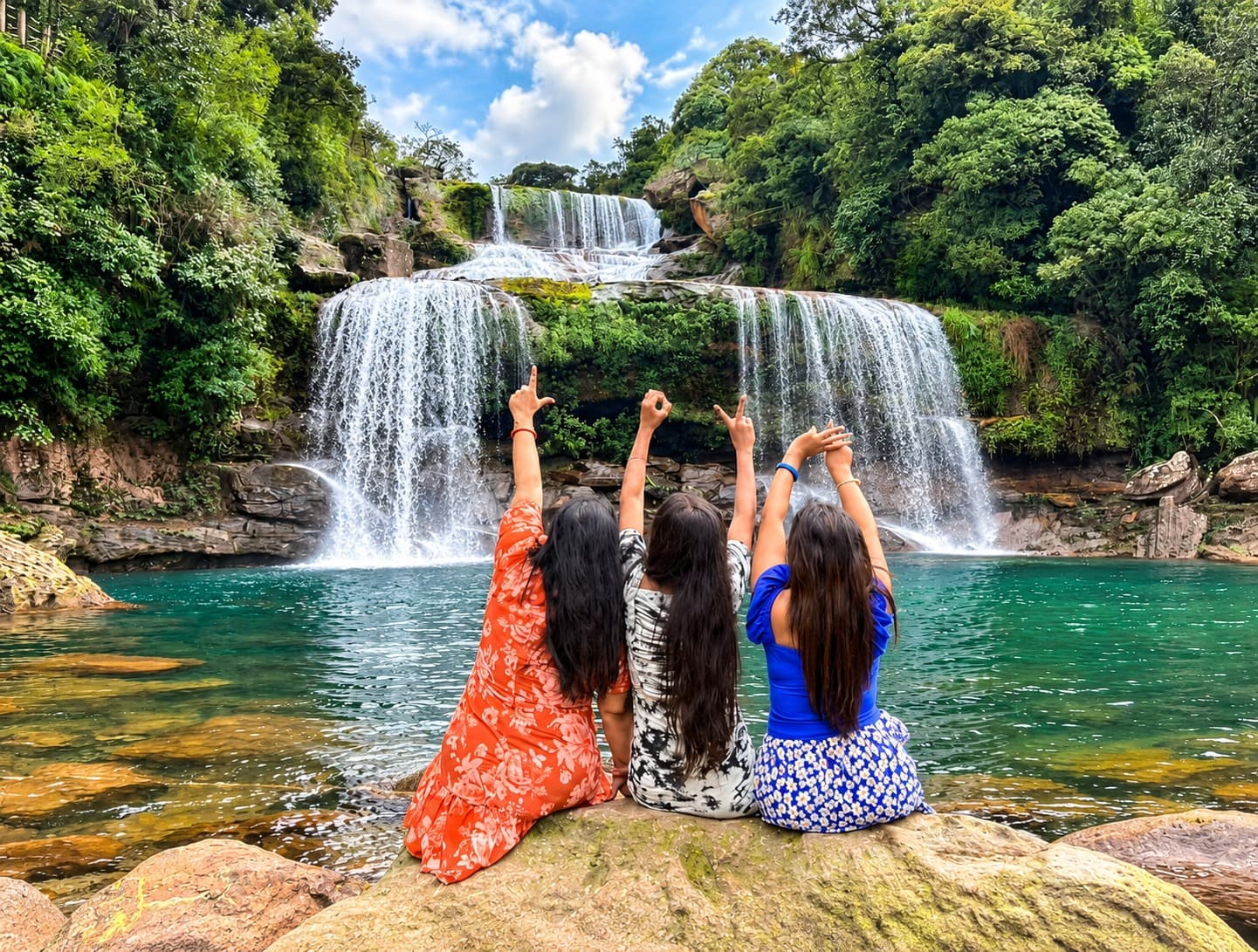 6 Days Meghalaya Tour Package with Shillong, Cherrapunjee, Dawki & Mawlynnong
